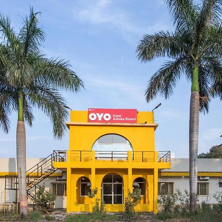 Oyo 18571 Ashoka Resort Indore Eksteriør bilde